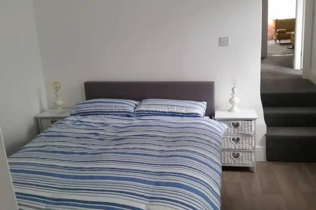 Orme View Dog Friendly Apartment Лландидно Екстер'єр фото