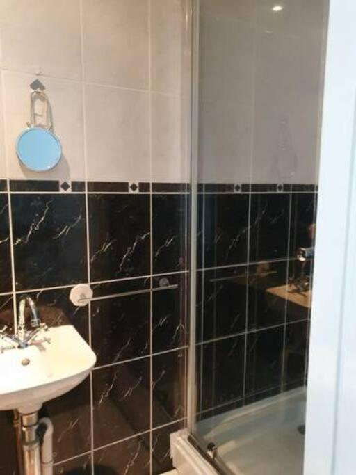 Orme View Dog Friendly Apartment Лландидно Екстер'єр фото